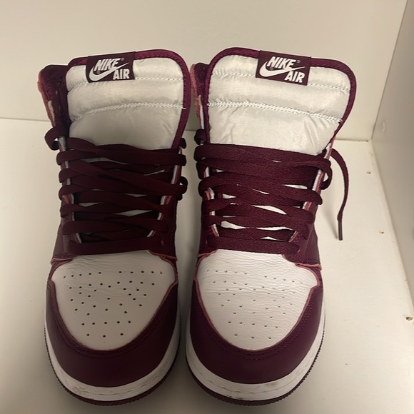 AIR JORDAN 1 RETRO HIGH OG “BORDEAUX - Picture 11 of 11